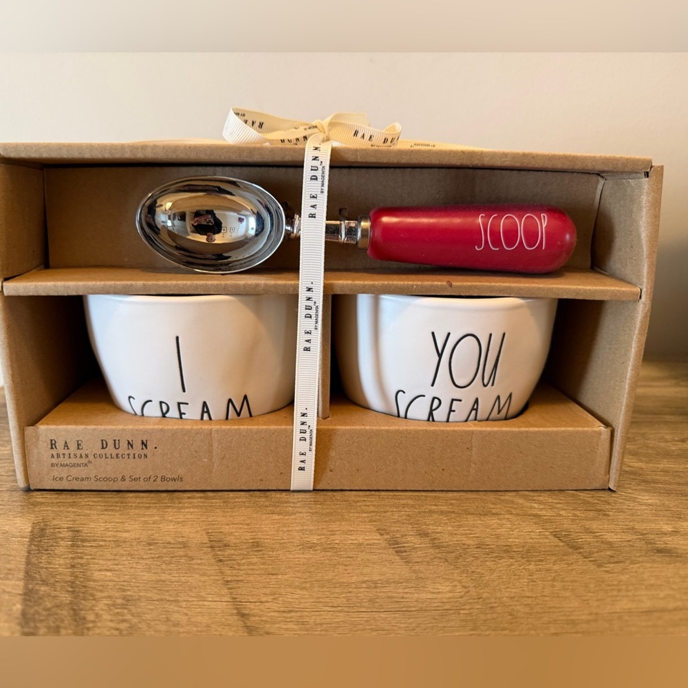 Rae Dunn Ice Cream set of  Red Scoop and 2 White Bowls! 🍨